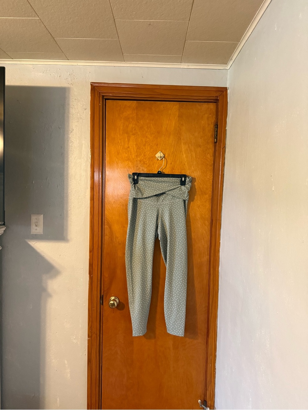 Nike Gray Fold-Over Waist Leggings Size Large